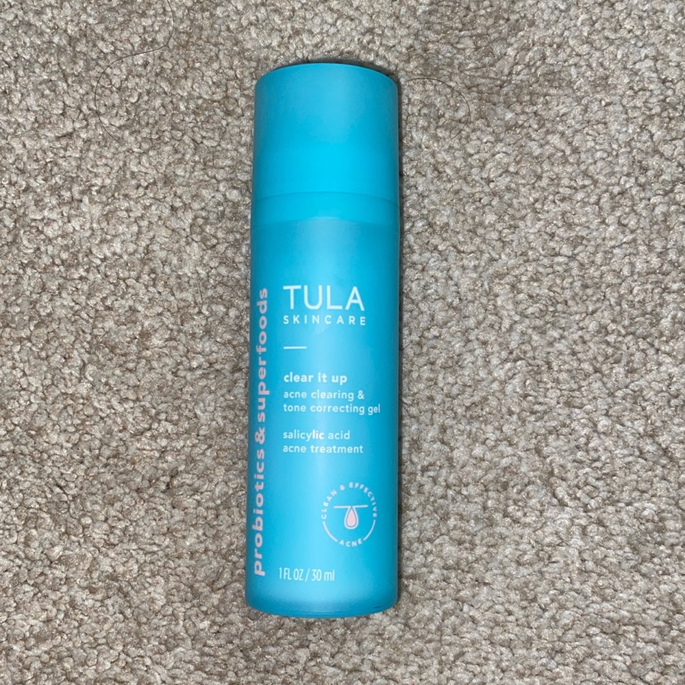Tula “Clear it up” acne clearing and tone correcting Gel